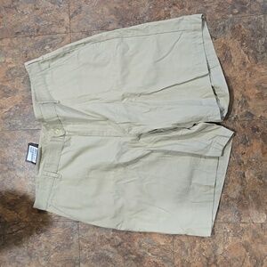 Mens, waist 44, Bills Khakis, Parker Shorts, standard fit. Khaki colored.